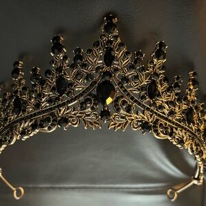 Elegant Black and Gold Tiara